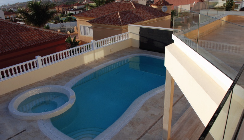 thermoslate zwembaden te verwarmen woning op Tenerife (Spanje)