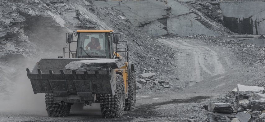 travailler dans la carrière d'ardoise cupa 3