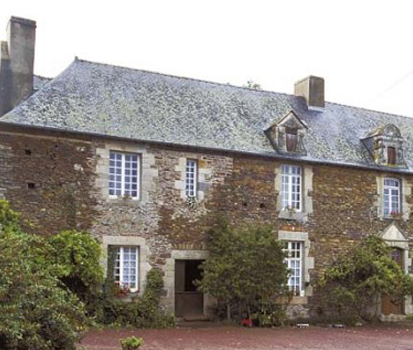 CHÂTEAU QUÉNÉTAIN