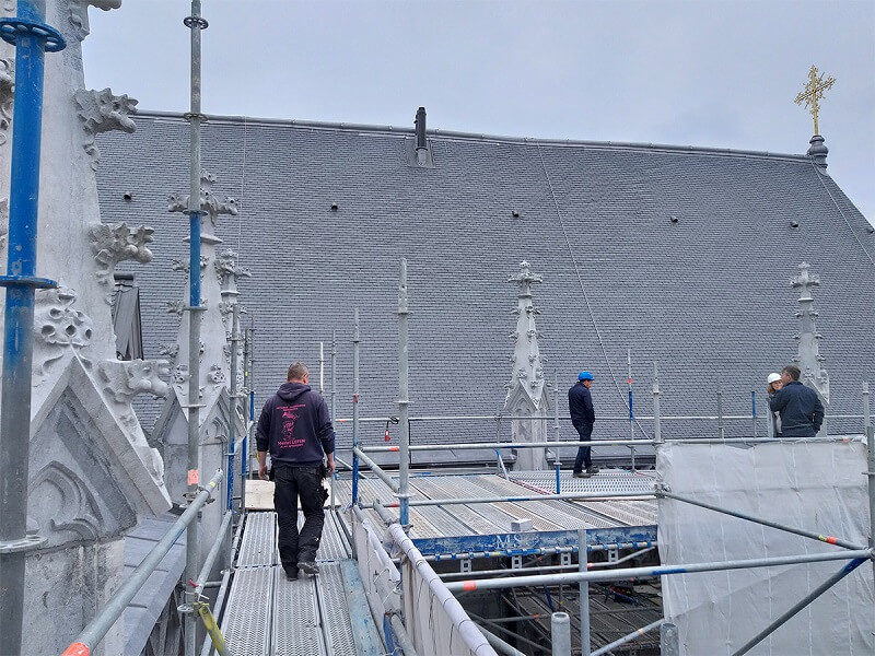 Ardoise CUPA 4 Patrimoine pour la rénovation de toiture de la Cathédrale de Liège