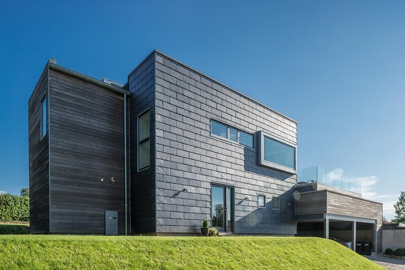 vivienda unifamiliar con fachada ventilada