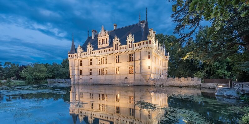 A Site Like No Other The Chateau D Azay Le Rideau Cupa Pizarras