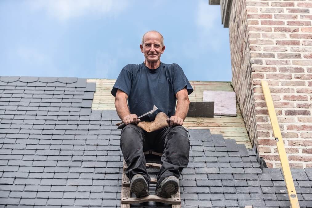 professional roofer