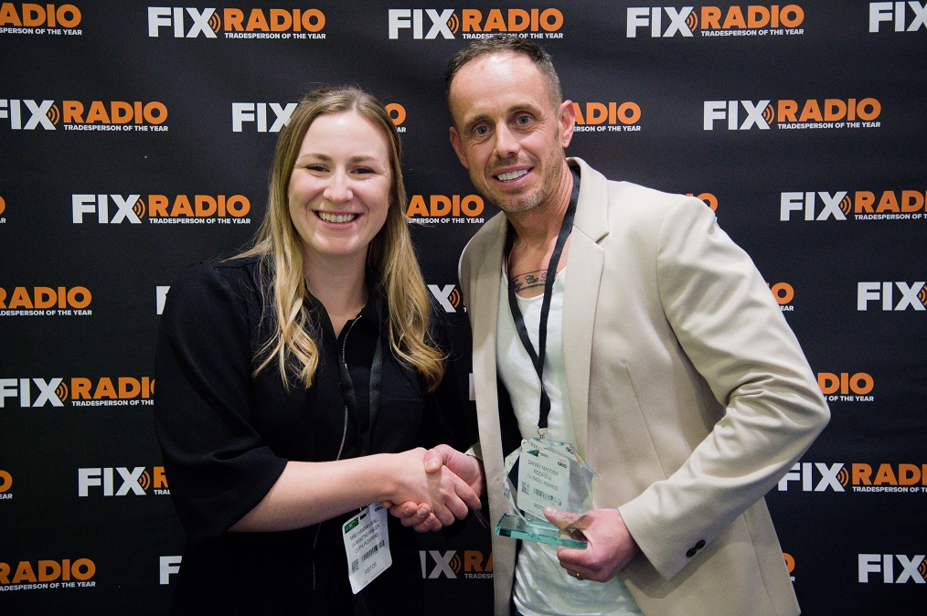 Hannah Wall from CUPA PIZARRAS with Danny Madden in fix radio awards