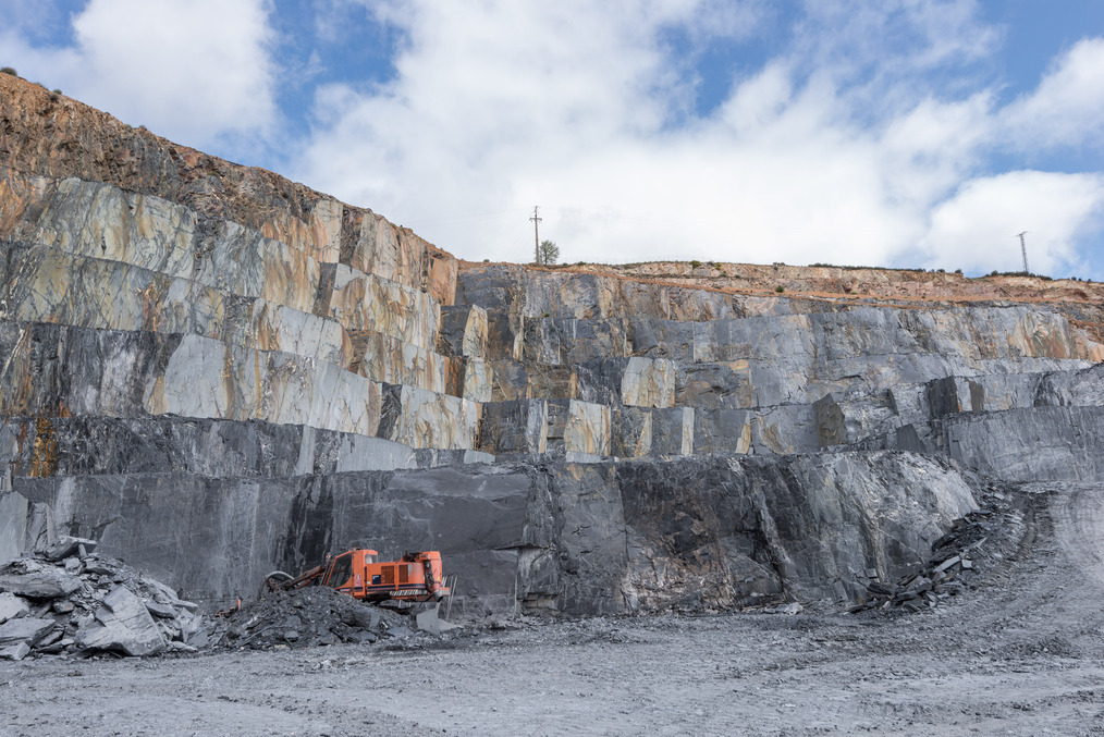 quarry slate extraction