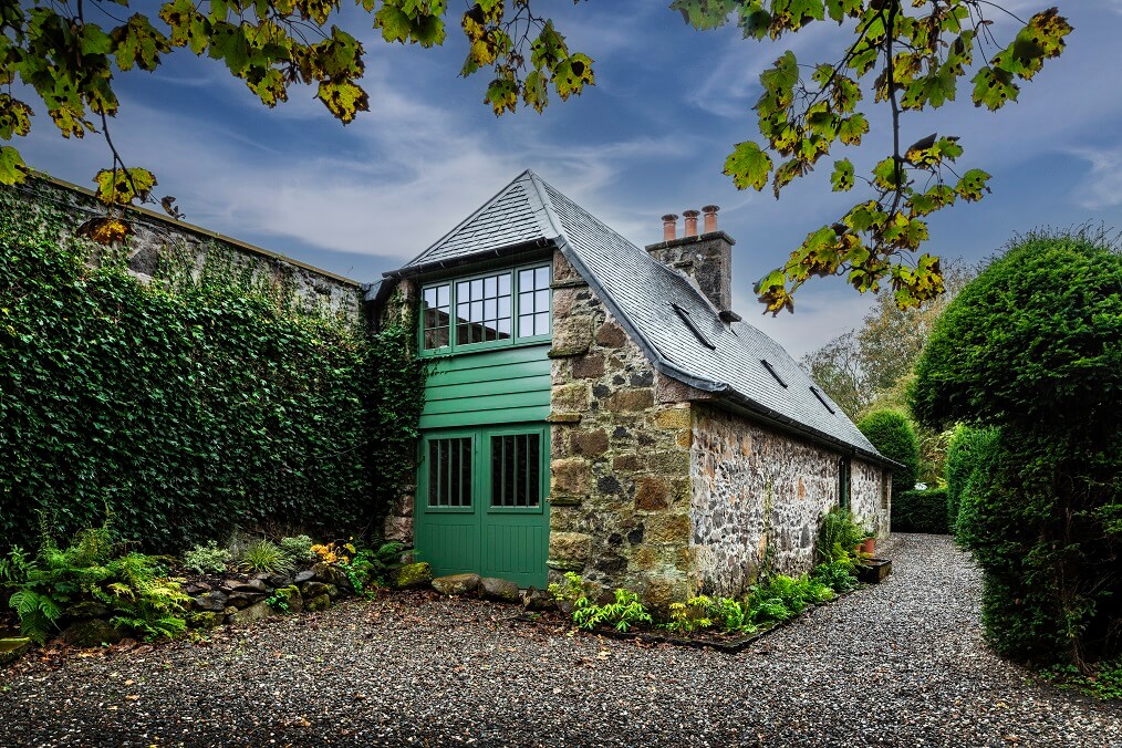 bothy house in Scotland with a slate roof