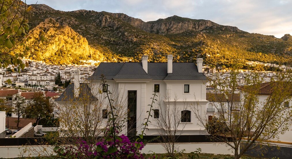 Cubierta de pizarra: Ubrique, Cádiz, España.
