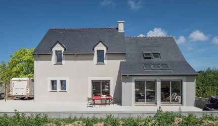 casa-con-sistema-solar-thermoslate