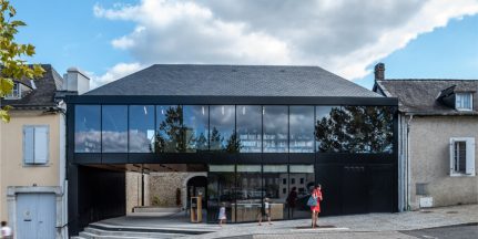 nieuwe mediatheek voor Monein